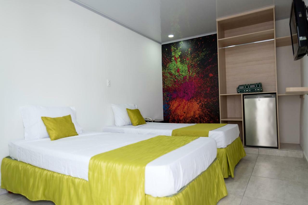 Hotel Millenium Victoria Plaza Cucuta Luaran gambar
